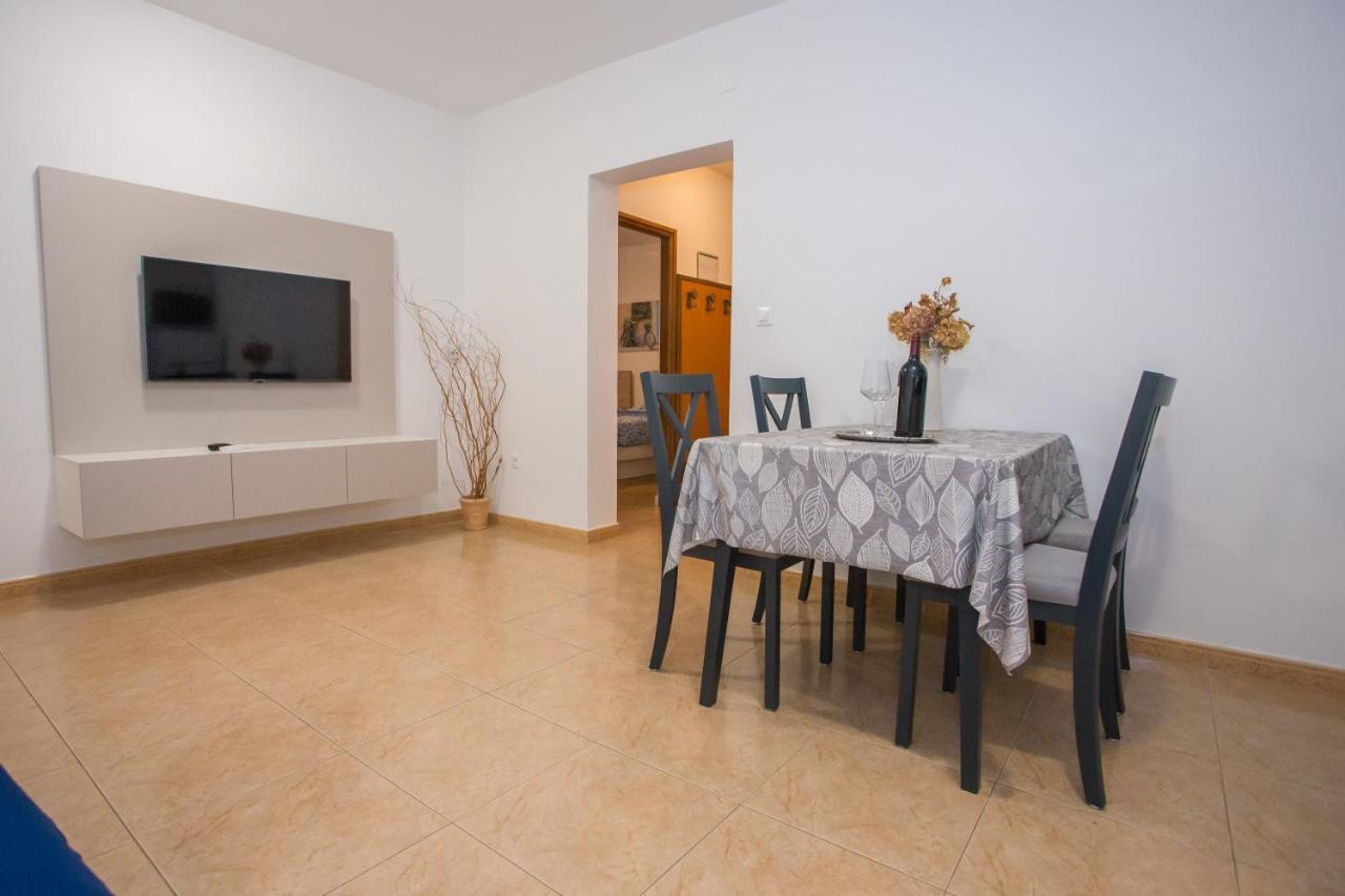 Apartment Ivan 2 Фунтана Экстерьер фото