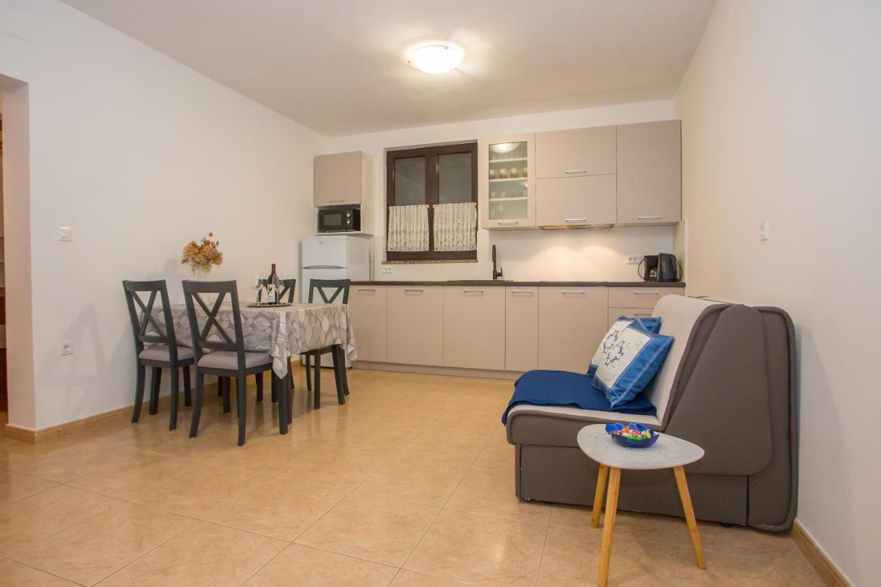 Apartment Ivan 2 Фунтана Экстерьер фото
